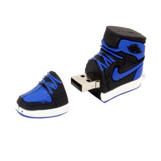 sneaker shaped USB drive